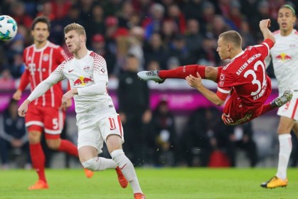  莱比锡红牛客场不敌法兰克福跌出前四  