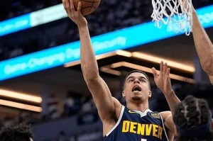  爱德华兹34分森林狼逆袭掘金  