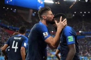  波鸿终场前乌龙送礼，惨遭对手绝杀痛失好局  